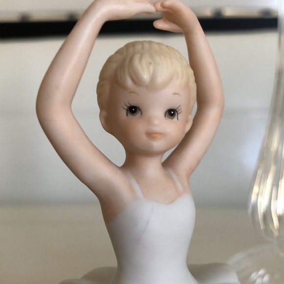 Vintage Ballerina Figurine "The Christopher Collection" for Lefton China - Picture 3 of 13